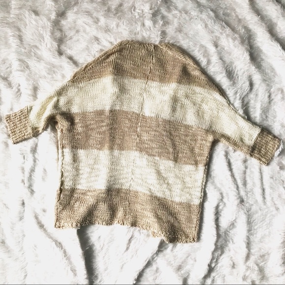3 for 20$ // Striped Beige Cardigan Knit - Picture 2 of 5
